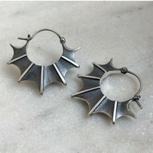 Scalloped Donna V Jewelry Earrings